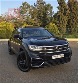 ڤۆڵکسواگن ئەتڵەس کرۆس سپۆرت